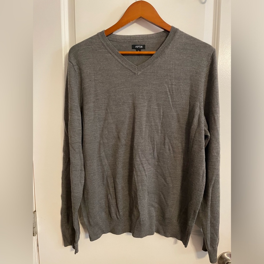 Men’s Gray Sweater